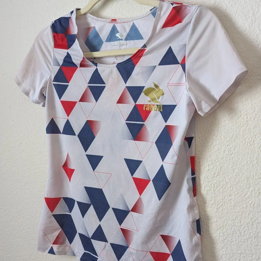 Rabbit Runtee Running Triangle Pattern - Picture 2 of 7